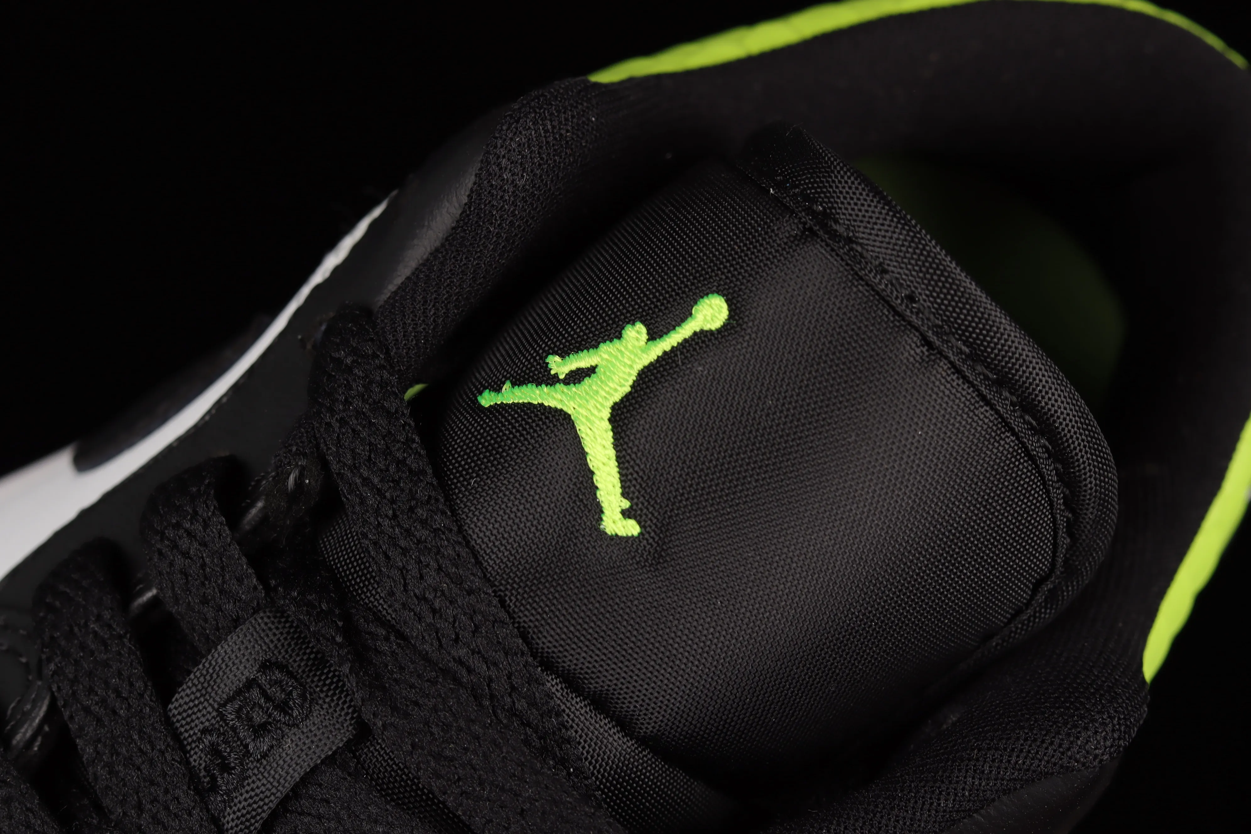 All categories Air Jordan Jordan series basketball shoes Air Jordan 1 Low Z version Air Jordan 1 Low AJ1 Joe 1 Green Snake Low-top cultural basketball shoes DX4446-301